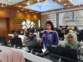 খুলনা বিশ্ববিদ্যালয়ে জলবায়ু-সহনশীল খাদ্যব্যবস্থা শীর্ষক সংলাপ খুলনা বিশ্ববিদ্যালয়ে জলবায়ু-সহনশীল খাদ্যব্যবস্থা শীর্ষক সংলাপ
